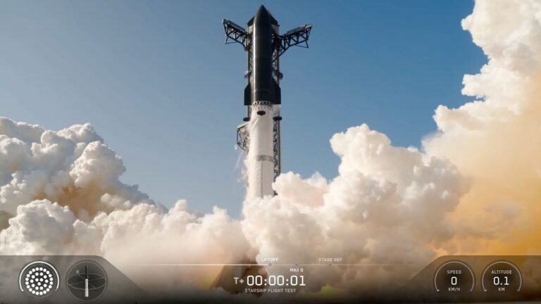 SpaceX’s Starship Achieves Unprecedented Soft Splashdown